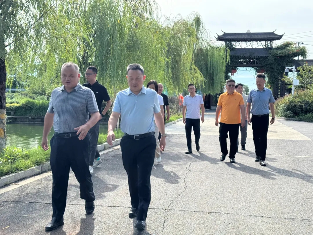 中食世纪集团与湖南农业发展投资集团共话高质量发展